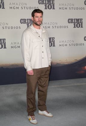 LOS ANGELES, USA February 10, 2026 Liam Hemsworth at the premiere for Crime 101 at the United Theatre Picture Paul Smith Featureflash 452949 2026 02 10 CA Los Angeles  Copyright: xPaulxSmithx xFeaturesxFlashx xStarfacex STAR_452949_080
