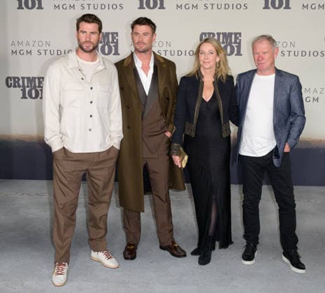 LOS ANGELES, USA February 10, 2026 Liam Hemsworth, Chris Hemsworth parents Leonie Craig Hemsworth at the premiere for Crime 101 at the United Theatre Picture Paul Smith Featureflash 452949 2026 02 10 CA Los Angeles  Copyright: xPaulxSmithx xFeaturesxFlashx xStarfacex STAR_452949_084