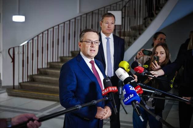 11.02.2026, Linz, AUT, Unterwegs in Oberösterreich, Prozess August Wöginger, im Bild ÖVP-Klubobmann August Wöginger, im Rahmen eines Prozesses gegen ÖVP-Klubobmann Wöginger und zwei Finanzbeamte wegen Amtsmissbrauchs, aufgenommen am Mittwoch, 11. Februar 2026 in Linz., *** 11 02 2026, Linz, AUT, On the road in Upper Austria, Trial August Wöginger, in the picture ÖVP Klubobmann August Wöginger, in the context of a trial against ÖVP Klubobmann Wöginger and two tax officials for abuse of office, taken on Wednesday, February 11, 2026 in Linz ,