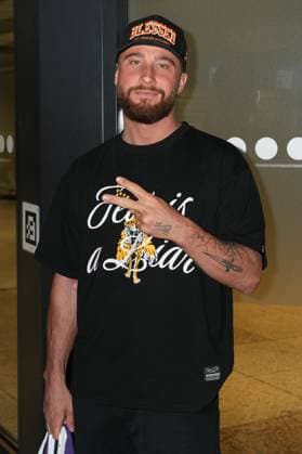 RTL Dschungelcamp Frankfurt 2026 Umut Tekin at the return of the jungle camp candidates of the RTL reality TV show Ich bin ein Star - Holt mich hier raus aus Australien on 11 02 2026 at Frankfurt Airport Frankfurt am Main Frankfurt Airport Hessen