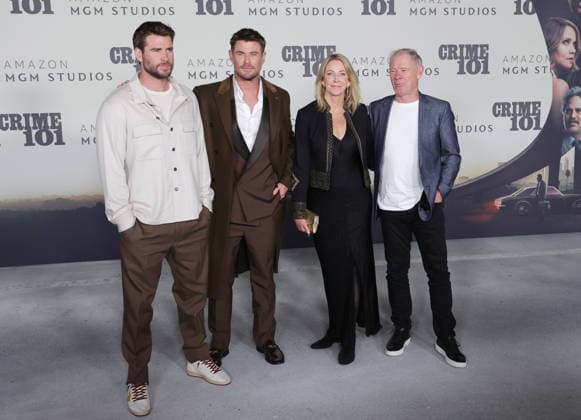 10 February, 2026 - Los Angeles, California - Liam Hemsworth, Chris Hemsworth, Leonie Hemsworth, Craig Hemsworth. World Premiere Of Amazon MGM Studios Crime 101 held at The United Theater on Broadway, in Los Angeles. Los Angeles USA  - ZUMAa123 20260210_zaa_a123_180 Copyright: xADx