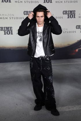 10 February, 2026 - Los Angeles, California. - Chase Hudson World Premiere Of Amazon MGM Studios Crime 101 held at The United Theater on Broadway, in Los Angeles. Los Angeles USA  - ZUMAa123 20260210_zaa_a123_221 Copyright: xADx