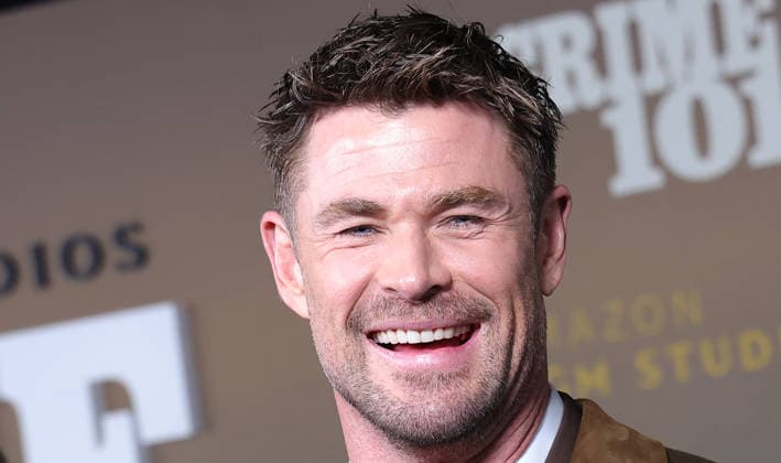 10 February, 2026 - Los Angeles, California - Chris Hemsworth. World Premiere Of Amazon MGM Studios Crime 101 held at The United Theater on Broadway, in Los Angeles. Los Angeles USA - ZUMAa123 20260210_zaa_a123_181 Copyright: xADx