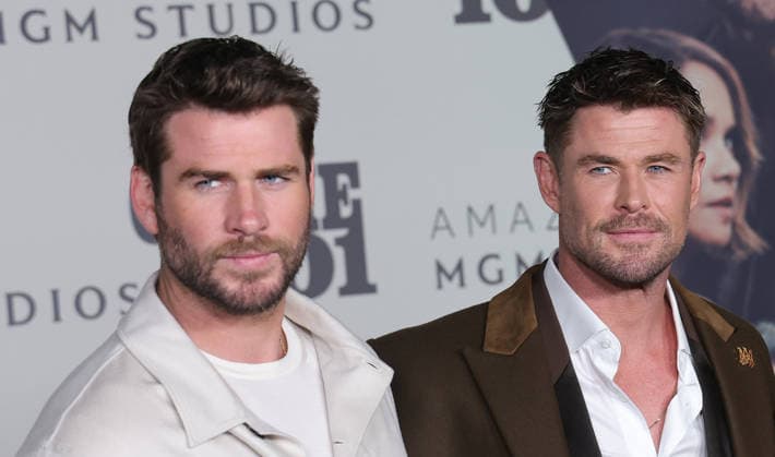 10 February, 2026 - Los Angeles, California - Liam Hemsworth, Chris Hemsworth. World Premiere Of Amazon MGM Studios Crime 101 held at The United Theater on Broadway, in Los Angeles. Los Angeles USA - ZUMAa123 20260210_zaa_a123_189 Copyright: xADx