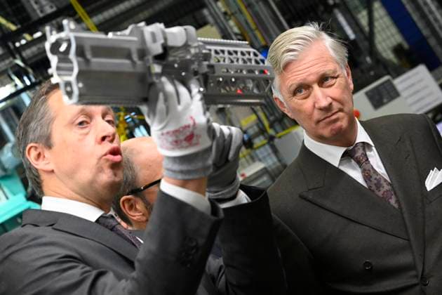 King Philippe Visits FN Browning HERSTAL, BELGIUM - FEBRUARY 11 : King Philippe of Belgium pictured visiting the FN Browning factory in Herstal on February 11, 2026 in Herstal, Belgium, 11 02 2026 Herstal Belgium  Copyright: xPhilipxReynaersx