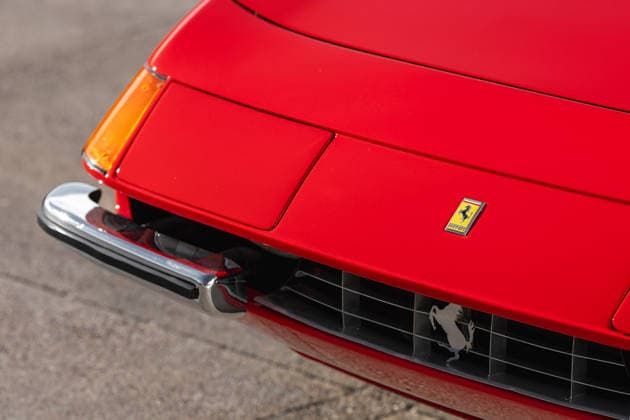 Vintage Hollywood Ferrari that featured in A Star is Born heads under the hammer at estimated £1.9m Story from Jam Press (Hollywood Ferrari Sale) Pictured: The 1971 Ferrari 365 GTB 4 Daytona Spider by Scaglietti. Vintage Hollywood Ferrari that featured in A Star is Born heads under the hammer at estimated £1.9m A vintage Hollywood Ferrari that featured in ‘A Star is Born’ heads under the hammer at an estimated £1.9m. This breathtaking 1971 Ferrari 365 GTB 4 Daytona Spider by Scaglietti presents a unique chance at owning a part of silver screen history. The motor is believed to have appeared in both A Star Is Born, featuring Kris Kristofferson and Barbra Streisand, and The Gumball in 1976. The 55-year-old ride was formerly owned by  Copyright: xJamxPress CourtesyxofxRMxSotheby s
