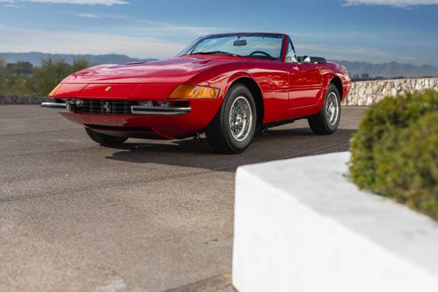 Vintage Hollywood Ferrari that featured in A Star is Born heads under the hammer at estimated £1.9m Story from Jam Press (Hollywood Ferrari Sale) Pictured: The 1971 Ferrari 365 GTB 4 Daytona Spider by Scaglietti. Vintage Hollywood Ferrari that featured in A Star is Born heads under the hammer at estimated £1.9m A vintage Hollywood Ferrari that featured in ‘A Star is Born’ heads under the hammer at an estimated £1.9m. This breathtaking 1971 Ferrari 365 GTB 4 Daytona Spider by Scaglietti presents a unique chance at owning a part of silver screen history. The motor is believed to have appeared in both A Star Is Born, featuring Kris Kristofferson and Barbra Streisand, and The Gumball in 1976. The 55-year-old ride was formerly owned by  Copyright: xJamxPress CourtesyxofxRMxSotheby s