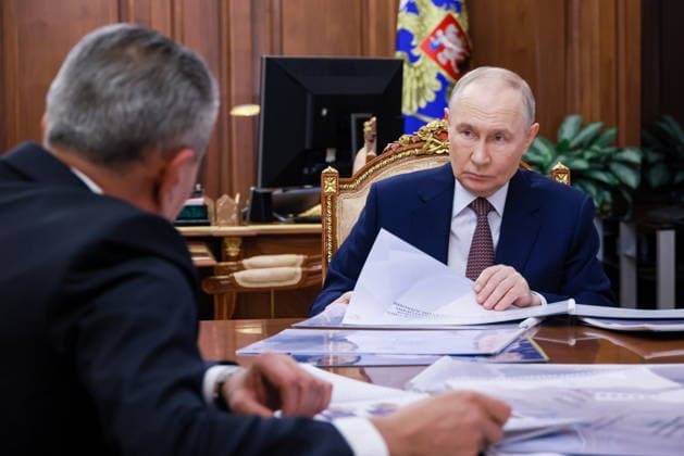 RUSSIA, MOSCOW - FEBRUARY 11, 2026: Russia s President Vladimir Putin looks on during a meeting with Sergei Menyailo, head of Russia s Republic of North Ossetia-Alania, at Moscow s Kremlin Moscow Russia  - ZUMAt113 20260211_zaa_t113_062 Copyright: xVyacheslavxProkofyevx