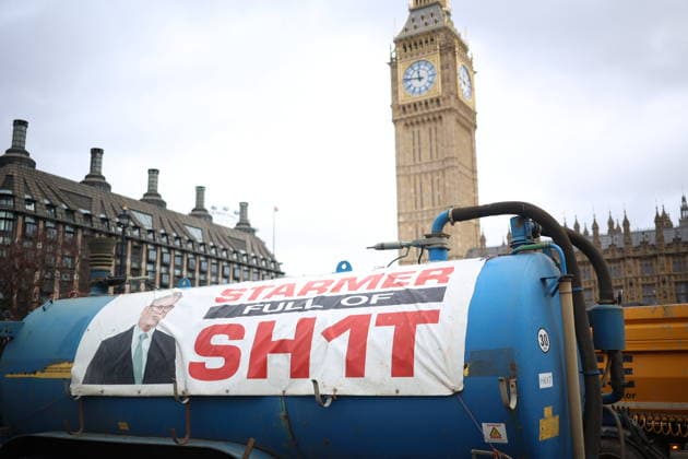 February 11, 2026, London, London, UK: London, UK. Tractors flock Parliament Square during a British farmers protest in central London. London UK  - ZUMAl94_ 20260211_zaf_l94_019 Copyright: xMarcinxNowakx