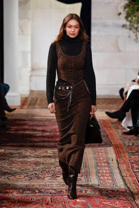 Gigi Hadid Ralph Lauren Fashion Show Ready to Wear Fall Winter 2026 2027 Collection during New York Fashion Week NYFW , February 10, 2026 Ralph Lauren Fashion Show Ready to Wear Fall Winter 2026 2027 Collection during New York Fashion Week NYFW , February 10, 2026 New Yotk Etats Unis  Copyright: xAgencex xBestimagexAgencex xBestimagex