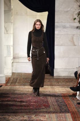 Gigi Hadid Ralph Lauren Fashion Show Ready to Wear Fall Winter 2026 2027 Collection during New York Fashion Week NYFW , February 10, 2026 Ralph Lauren Fashion Show Ready to Wear Fall Winter 2026 2027 Collection during New York Fashion Week NYFW , February 10, 2026 New Yotk Etats Unis  Copyright: xAgencex xBestimagexAgencex xBestimagex
