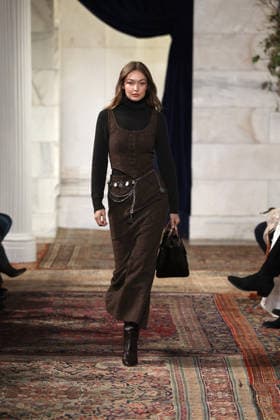 Gigi Hadid Ralph Lauren Fashion Show Ready to Wear Fall Winter 2026 2027 Collection during New York Fashion Week NYFW , February 10, 2026 Ralph Lauren Fashion Show Ready to Wear Fall Winter 2026 2027 Collection during New York Fashion Week NYFW , February 10, 2026 New Yotk Etats Unis  Copyright: xAgencex xBestimagexAgencex xBestimagex