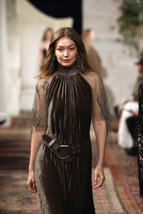 Gigi Hadid Ralph Lauren Fashion Show Ready to Wear Fall Winter 2026 2027 Collection during New York Fashion Week NYFW , February 10, 2026 Ralph Lauren Fashion Show Ready to Wear Fall Winter 2026 2027 Collection during New York Fashion Week NYFW , February 10, 2026 New Yotk Etats Unis  Copyright: xAgencex xBestimagexAgencex xBestimagex
