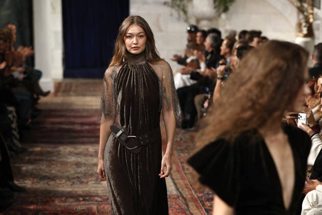 Gigi Hadid Ralph Lauren Fashion Show Ready to Wear Fall Winter 2026 2027 Collection during New York Fashion Week NYFW , February 10, 2026 Ralph Lauren Fashion Show Ready to Wear Fall Winter 2026 2027 Collection during New York Fashion Week NYFW , February 10, 2026 New Yotk Etats Unis  Copyright: xAgencex xBestimagexAgencex xBestimagex
