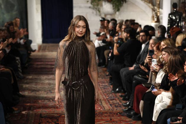 Gigi Hadid Ralph Lauren Fashion Show Ready to Wear Fall Winter 2026 2027 Collection during New York Fashion Week NYFW , February 10, 2026 Ralph Lauren Fashion Show Ready to Wear Fall Winter 2026 2027 Collection during New York Fashion Week NYFW , February 10, 2026 New Yotk Etats Unis  Copyright: xAgencex xBestimagexAgencex xBestimagex