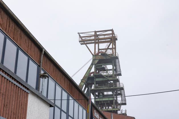 Bernterode Shaft 11022026 The winding tower at Bernterode I Shaft in Bernterode in the town of Breitenworbis in Eichsfeld Potash salt was mined here during the GDR era; the shaft is now used to transport waste and fill cavities Breitenworbis Bernterode Shaft Thuringia Germany 110226_ppb-14