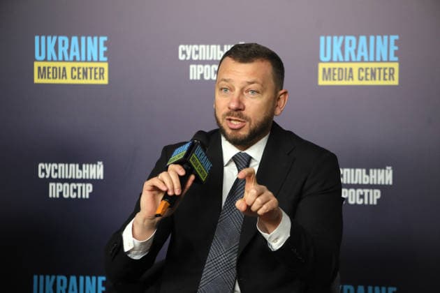 Head of the Specialized Anti-Corruption Prosecutor’s Office Oleksandr Klymenko attends a briefing to present the report on the activities of NABU and SAPO in the second half of 2025 at the Media Center Ukraine, Kyiv, Ukraine, February 10, 2026. In the second half of 2025, NABU and SAPO reached a new level in exposing corruption in strategic sectors of the economy and defence. Despite Russian aggression, the agencies carried out large-scale operations in the energy sector, uncovered corruption schemes in military procurement, and exposed cases involving high-ranking officials. Twelve top officials were served with suspicions. (Photo by Yuliia Ovsiannikova Ukrinform) NABU, SAPO report on H2 2025 in Kyiv  Copyright: xYuliiaxOvsiannikovax
