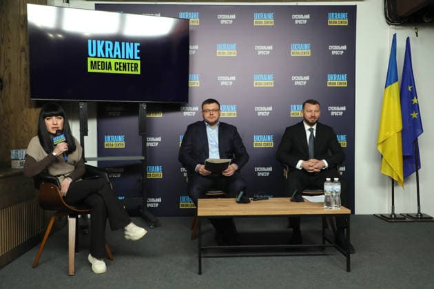 Moderator Olha Atamanova, Director of the National Anti-Corruption Bureau of Ukraine Semen Kryvonos, and Head of the Specialized Anti-Corruption Prosecutor’s Office Oleksandr Klymenko (L to R) take part in a briefing to present the report on the activities of NABU and SAPO in the second half of 2025 at the Media Center Ukraine, Kyiv, Ukraine, February 10, 2026. In the second half of 2025, NABU and SAPO reached a new level in exposing corruption in strategic sectors of the economy and defence. Despite Russian aggression, the agencies carried out large-scale operations in the energy sector, uncovered corruption schemes in military procurement, and exposed cases involving high-ranking officials. Twelve top officials were served with suspicions  Copyright: xYuliiaxOvsiannikovax