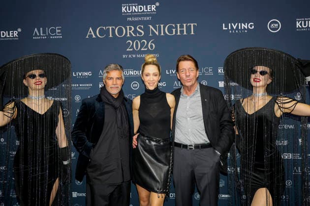 Esai Morales, Melanie Wolf, Peter Wolf at Actors Night 2026 in the Alice Rooftop Garden at Living Berlin