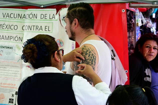 Vaccination Campaign Against Measles Virus A person receives a dose of the measles vaccine at Salto del Agua metro vaccination center, as part the vaccination campaign against the virus outbreak after increase measles cases in the country, on February 11, 2026, in Mexico City, Mexico. (Photo by Luis Barron Eyepix Group) Copyright: xLuisxBarron EyepixxGroupx LB_11022026_175892