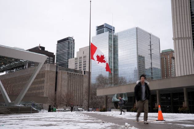 The Canadian Flag Flies half-mast following mass school shooting TORONTO, CANADA - FEBRUARY 11 : The Canadian flag flies at half mast outside Toronto City Hall following the mass school shooting in Tumbler Ridge, British Columbia, on February 11, 2026. Mert Alper Dervis Anadolu Ontario Canada. Editorial use only. Please get in touch for any other usage.  Copyright: x2026xAnadoluxMertxAlperxDervisx