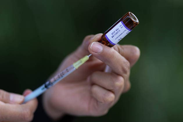 Mexico City launches measles vaccination campaign amid national outbreak MEXICO CITY, MEXICO - FEBRUARY 11: A health worker prepares a dose of the measles vaccine during a mass vaccination campaign, at a park in Mexico City, Mexico on February 11, 2026. Mexico City launched an intensified measles vaccination campaign with fixed and mobile vaccination sites across the city as Mexico faces a major national outbreak that has surpassed 9,000 confirmed cases and left at least 28 people dead, amid a regional epidemiological alert issued by the Pan American Health Organization (PAHO). Daniel Cardenas Anadolu Mexico City Mexico. Editorial use only. Please get in touch for any other usage.  Copyright: x2026xAnadoluxDanielxCardenasx