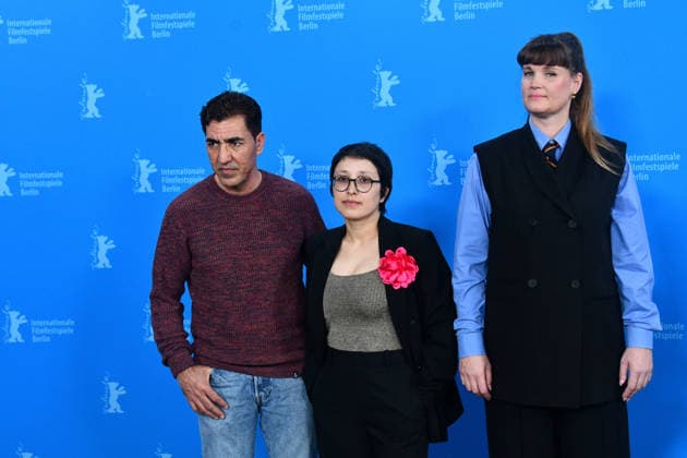 76th Berlinale Berlin International Film Festival Photocall Berlin Germany 76th Berlinale Berlin International Film Festival Opening Movie Anwar Hashimi, Shahrbanoo Sadat and Katja Adomeit pose at the No Good Men photocall Thomas Bohlen Starface 2026 02 12 453004 2026 02 12 Berlin Germany  Copyright: xThomasxBohlenx STAR_453004_017