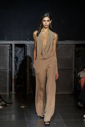 Frederick Anderson - Runway - February 2026 New York Fashion Week (NEW) Frederick Anderson - Runway - February 2026 New York Fashion Week. February 11, 2026, New York, New York, USA: A model walks the runway at the Frederick Anderson fashion show during New York Fashion Week at Nebula on February 11, 2026 in New York City. (Credit: M10s TheNews2) (Foto: M10s Thenews2 imago images) Frederick Anderson - Runway - February 2026 New York Fashion Week  Copyright: xRonxAdarx