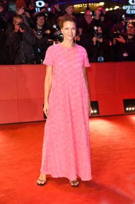 Jessica Schwarz at the festival opening with the premiere of the feature film No Good Men at the Berlinale 2026 76 Berlin International Film Festival in the Berlinale Palast Berlin, 12 02 2026 Foto:xC.xNiehausx xFuturexImagex opening_6202
