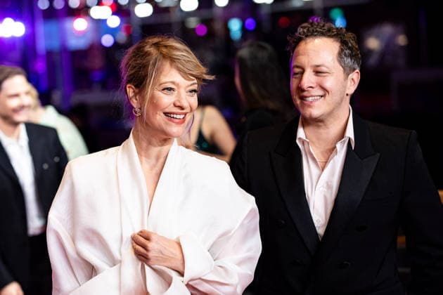 Berlin Berlinale, 76. internationale Filmfestspiele Berlin 2026 Heike Makatsch und Trystan Puetter Eroeffnungsfeier Berlinale Palast, Roter Teppich Berlinale, 76. internationale Filmfestspiele Berlin 2026 -Pressefoto Roger Buerke *** Berlinale Berlinale, 76 Berlin International Film Festival 2026 Heike Makatsch and Trystan Puetter Opening Ceremony Berlinale Palast, Red Carpet Berlinale, 76 Berlin International Film Festival 2026 Press Photo Roger Buerke Copyright: xEibner-Pressefoto RogerxBuerkex EP_RBE