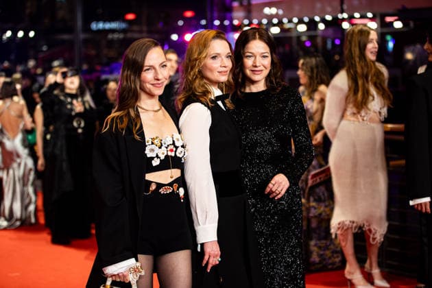 Berlin Berlinale, 76. internationale Filmfestspiele Berlin 2026 Katharina Schuettler, Karoline Herfurth, Hannah Herzsprung Eroeffnungsfeier Berlinale Palast, Roter Teppich Berlinale, 76. internationale Filmfestspiele Berlin 2026 -Pressefoto Roger Buerke *** Berlinale Berlinale, 76 Berlin International Film Festival 2026 Katharina Schuettler, Karoline Herfurth, Hannah Herzsprung Opening Ceremony Berlinale Palast, Red Carpet Berlinale, 76 Berlin International Film Festival 2026 Press Photo Roger Buerke Copyright: xEibner-Pressefoto RogerxBuerkex EP_RBE