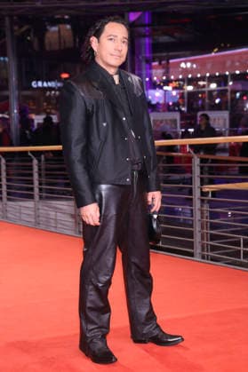Efrain Mojica at the festival opening with the premiere of the feature film No Good Men at the Berlinale 2026 76 Berlin International Film Festival in the Berlinale Palast Berlin, 12 02 2026 Foto:xD.xBedrosianx xFuturexImagex opening_6235