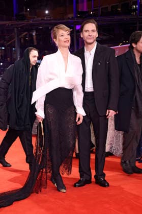 Heike Makatsch and Daniel Brühl at the festival opening with the premiere of the feature film No Good Men at the Berlinale 2026 76 Berlin International Film Festival in the Berlinale Palast Berlin, 12 02 2026 Foto:xD.xBedrosianx xFuturexImagex opening_6356