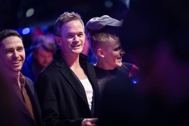 Opening 76 Berlinale The alternative view Neil Patrick Harris Opening of the 76th Berlinale with the Afghan film No Good Men at the Berlinale Palast in Berlin Copyright: xEventpressx