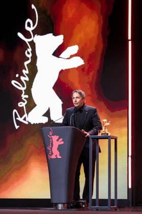 Sean Baker at the presentation of the Honorary Golden Bear for Lifetime Achievement during the Opening Ceremony of the Berlinale 2026 76 Berlin International Film Festival at the Berlinale Palast Berlin, 12 02 2026 Foto:xJ.xEdwardsx xFuturexImagex ehrenbaer_6214