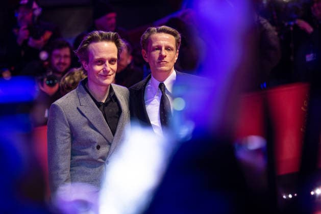 Opening 76 Berlinale The Alternative View Alexander Scheer , August Diehl Opening of the 76th Berlinale with the Afghan film No Good Men at the Berlinale Palast in Berlin Copyright: xEventpressx