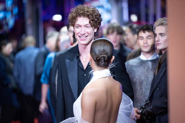 Opening 76 Berlinale The alternative look Daniel Donskoy and Gizem Emra white dress Opening of the 76 Berlinale with the Afghan film No Good Men at the Berlinale Palast in Berlin Copyright: xEventpressx