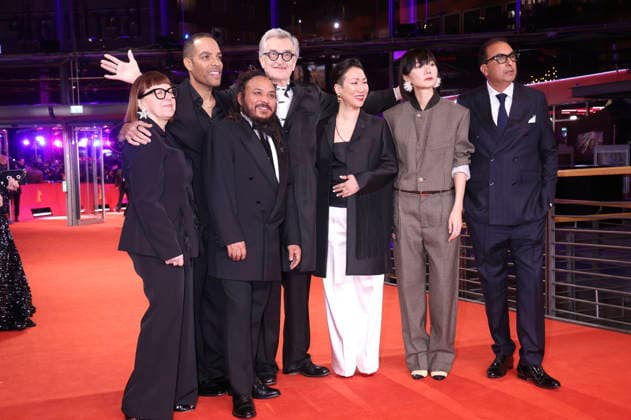 Ewa Puszczynska, Reinaldo Marcus Green, Min Bahadur Bham, Wim Wenders, Hikari, Bae Doona and Shivendra Singh Dungarpur at the festival opening with the premiere of the feature film No Good Men at the Berlinale 2026 76 Berlin International Film Festival in the Berlinale Palast Berlin, 12 02 2026 Foto:xD.xBedrosianx xFuturexImagex opening_6442