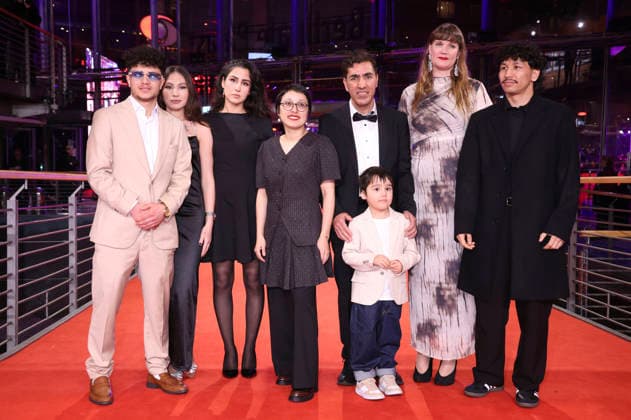 Laila Mahmudi, Shahrbanoo Sadat, Anwar Hashimi, Liam Hussaini, Katja Adomeit and guests at the festival opening with the premiere of the feature film No Good Men at the Berlinale 2026 76 Berlin International Film Festival in the Berlinale Palast Berlin, 12 02 2026 Foto:xD.xBedrosianx xFuturexImagex opening_6469