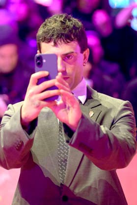 Aaron Altaras at the festival opening with the premiere of the feature film No Good Men at the Berlinale 2026 76 Berlin International Film Festival in the Berlinale Palast Berlin, 12 02 2026 Foto:xC.xNiehausx xFuturexImagex opening_6590