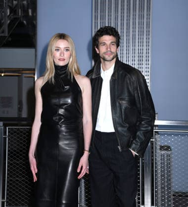 February 12, 2026, New York, Ny, United States: Sarah Pidgeon and Paul Anthony Kelly visit the Empire State Building to celebrate the premiere of FXs Love Story: John F. Kennedy Jr. & Carolyn Bessette. Held at Empire State Building in New York. Zuma Press February 12, 2026 New York United States - ZUMAp281 20260212_zea_p281_024 Copyright: xPhotoxImagexPressx