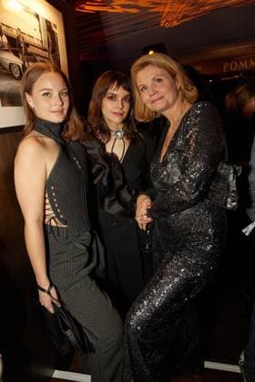 Berlin Opening Night FOR EDITORIAL PURPOSES ONLY EDITORIAL USE ONLY p The actresses Sonja Gerhardt l r , Luise Befort and Anette Frier come to the Berlin Opening Night at the Hotel Stue The night takes place as part of the Berlinale Germany Berlin Berlin Berlin Copyright JörgxCarstensen Copyright: JörgxCarstensen doc84jueeyt7g9142qy0irz ,EDITORIAL USE ONLY Copyright: JörgxCarstensen