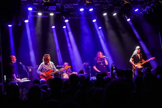 Purpendicular with drummer Ian Paice, singer and band founder Robby Thomas Walsh, guitarist Murray Gould, bassist Nick Fyfe and keyboardist Alessandro Debiaggi Rüsselsheim 12 02 2026 Concert by Purpendicular with drumming legend Ian Paice from Deep Purple