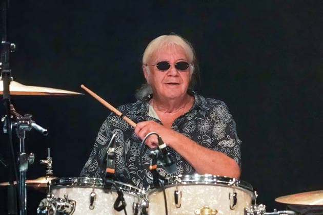 Purpendicular with drummer Ian Paice founding member Deep Purple Rüsselsheim 12 02 2026 Concert by Purpendicular with drumming legend Ian Paice from Deep Purple