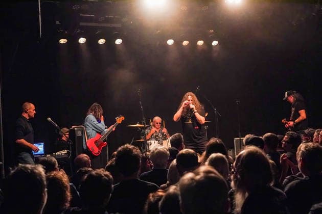 Purpendicular with drummer Ian Paice, singer and band founder Robby Thomas Walsh, guitarist Murray Gould, bassist Nick Fyfe and keyboardist Alessandro Debiaggi Rüsselsheim 12 02 2026 Concert by Purpendicular with drumming legend Ian Paice from Deep Purple