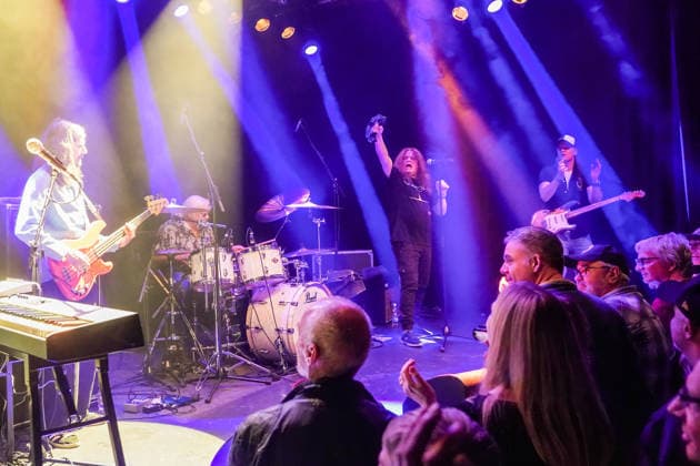 Purpendicular with drummer Ian Paice, singer and band founder Robby Thomas Walsh, guitarist Murray Gould, bassist Nick Fyfe and keyboardist Alessandro Debiaggi Rüsselsheim 12 02 2026 Concert by Purpendicular with drumming legend Ian Paice from Deep Purple