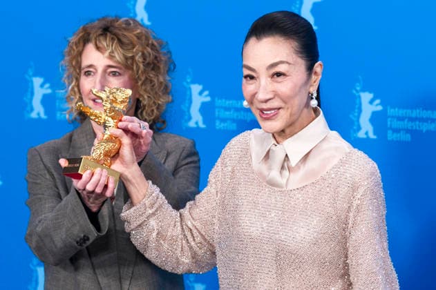 Tricia Tuttle and Michelle Yeoh at the Photocall for the Lifetime Achievement Golden Bear Award at the Berlinale 2026 76 Berlin International Film Festival at the Hotel Grand Hyatt Berlin, 13 02 2025 Foto:xJ.xEdwardsx xFuturexImagex yeoh_6222