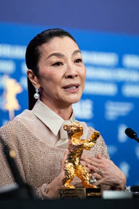 Berlin Berlinale, 76 Berlin International Film Festival 2026 Michelle Yeoh at the Press Conference Michelle Yeoh with Honorary Golden Bear Berlinale, 76 Berlin International Film Festival 2026, 13 02 2026 Press Photo Roger Buerke Copyright: xEibner-Pressefoto RogerxBuerkex EP_RBE