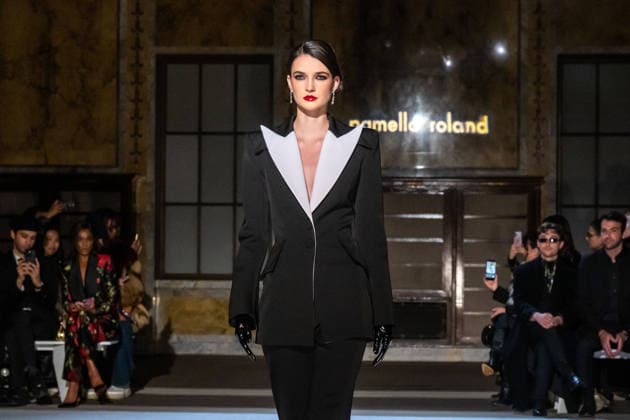 Pamella Roland fashion show during the New York Fashion Week in New York, USA - 12 Feb 2026 A model walks the runway for the Pamella Roland fashion show during the New York Fashion Week at the New York Public Library. New York United States Copyright: xRonxAdarx xSOPAxImagesx _radar_roland_20260212_00010