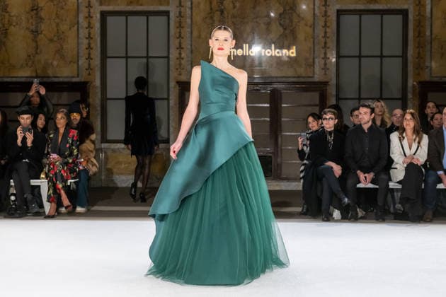 Pamella Roland fashion show during the New York Fashion Week in New York, USA - 12 Feb 2026 A model walks the runway for the Pamella Roland fashion show during the New York Fashion Week at the New York Public Library. New York United States Copyright: xRonxAdarx xSOPAxImagesx _radar_roland_20260212_00323